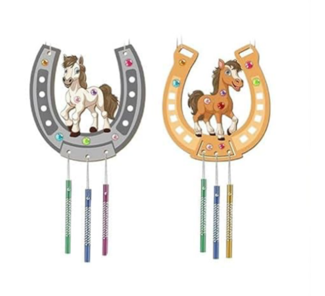 イメージ：木製午の蹄鉄飾りづくり