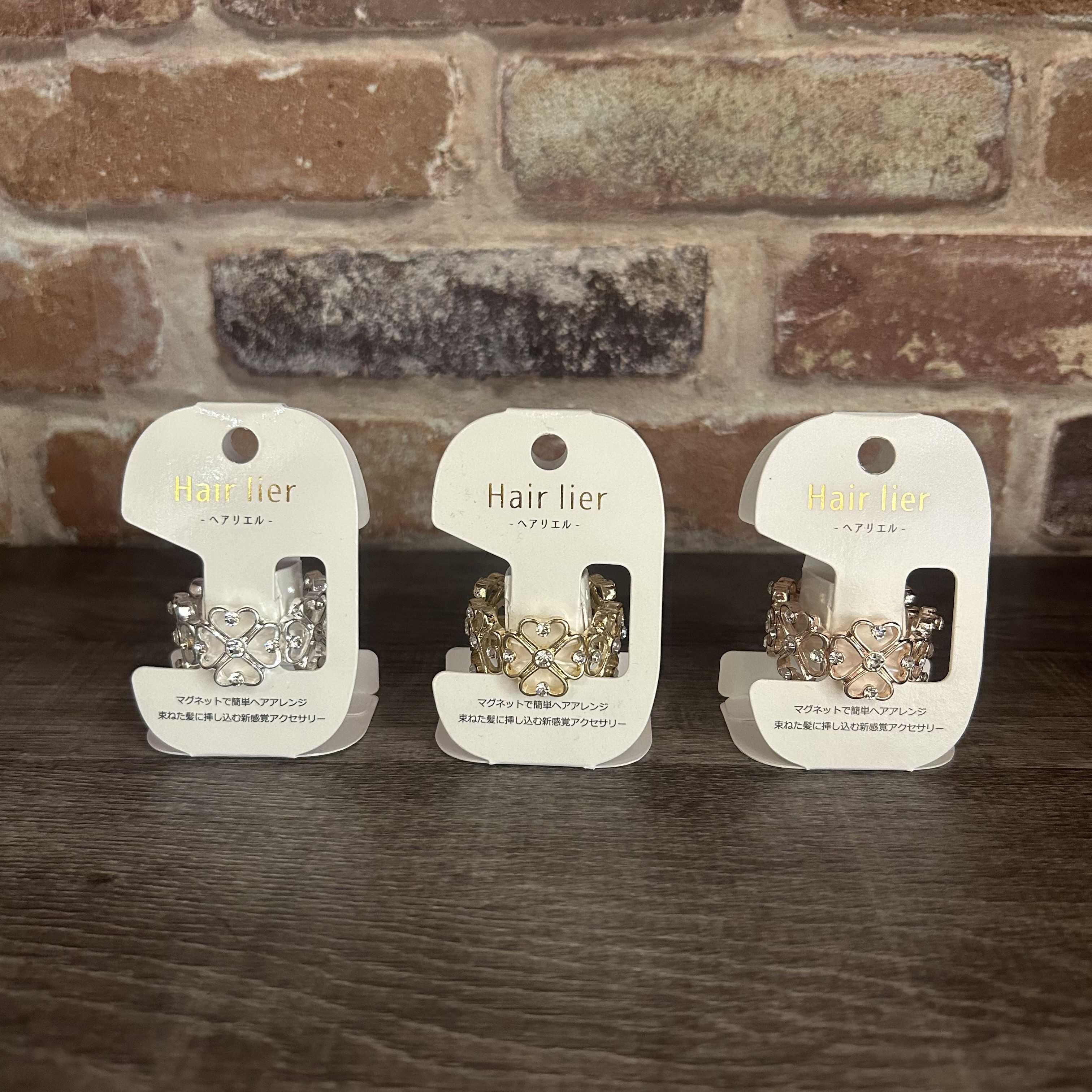 イメージ：クローバーメタルフックポニー