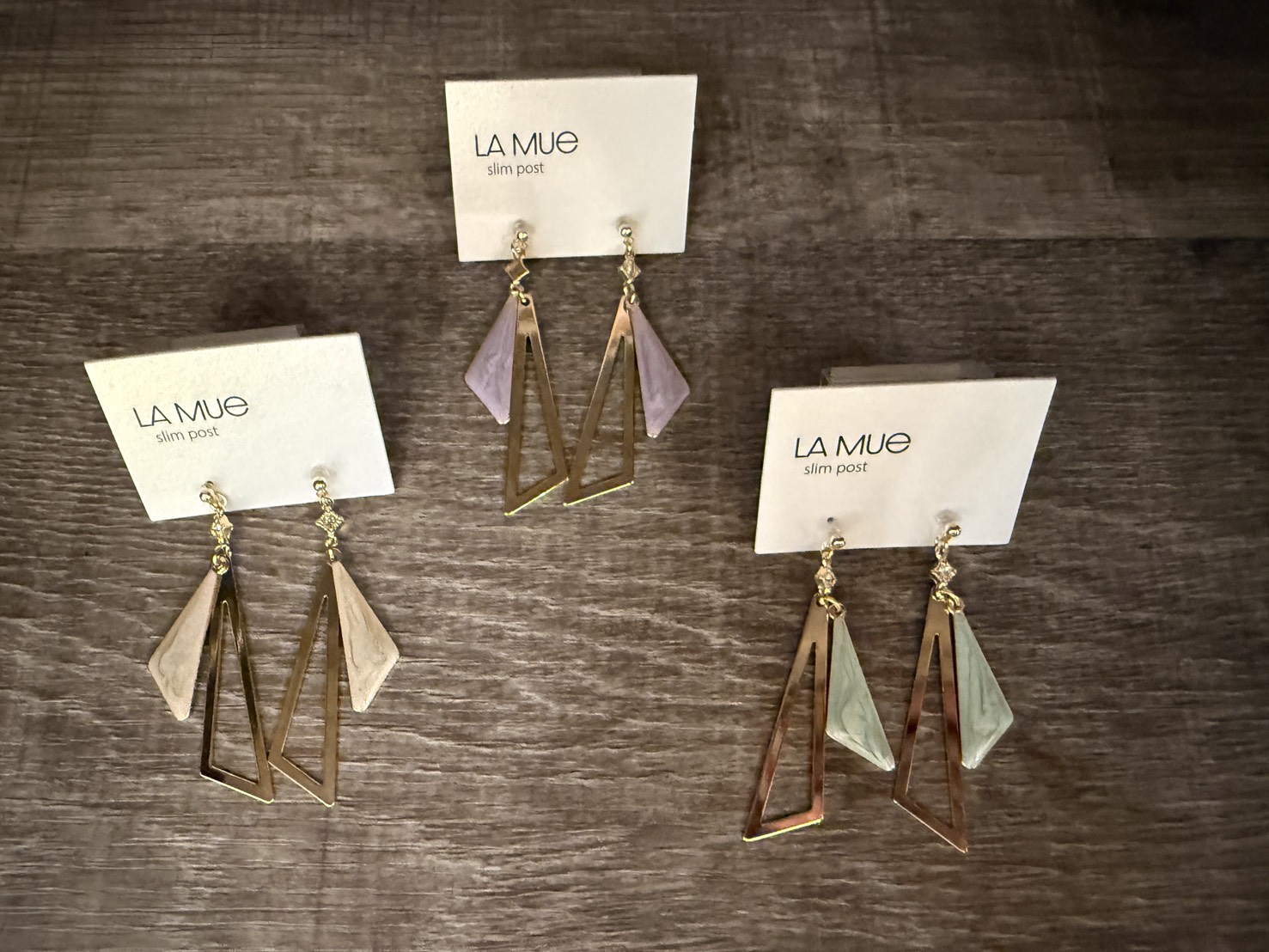 イメージ:新作カラーピアス