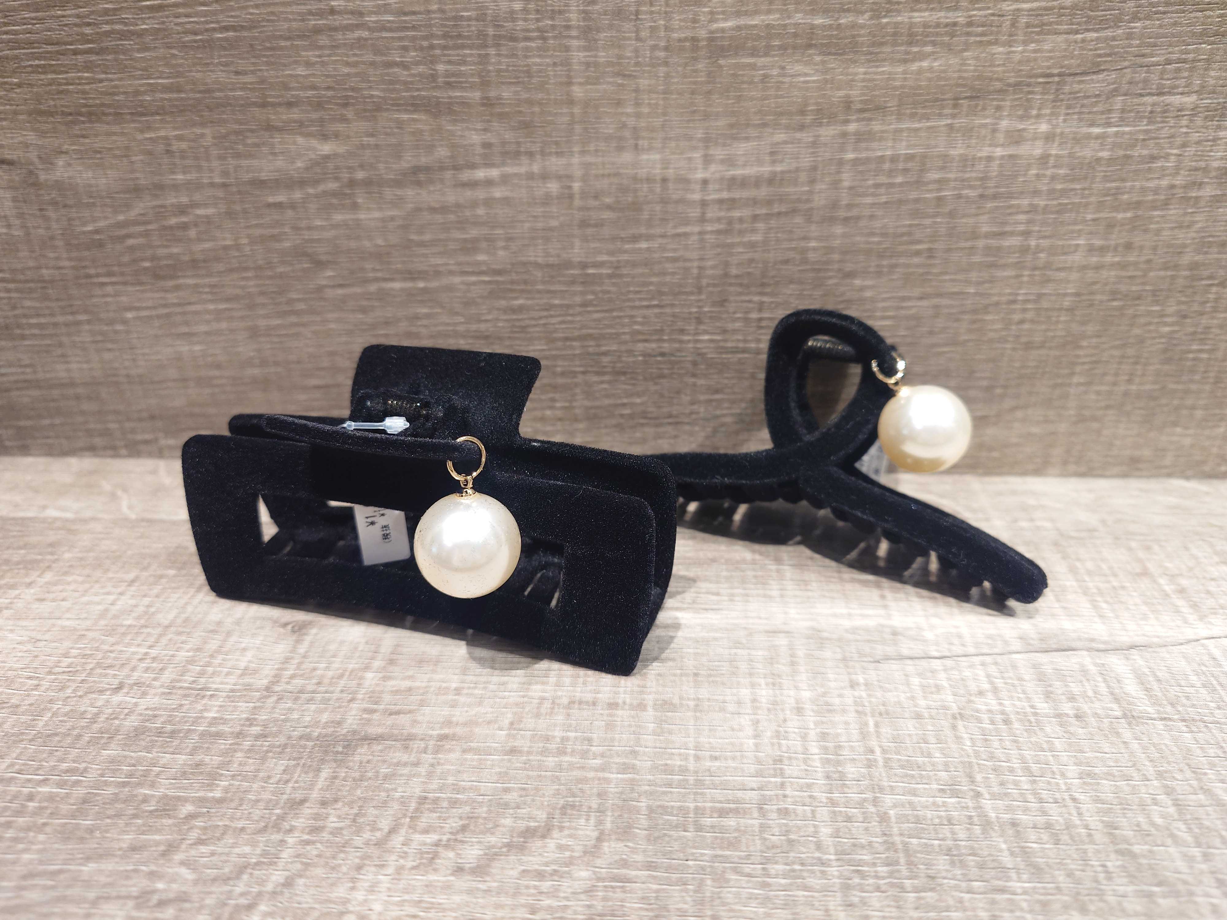 イメージ：パール付きフロッキーバンス