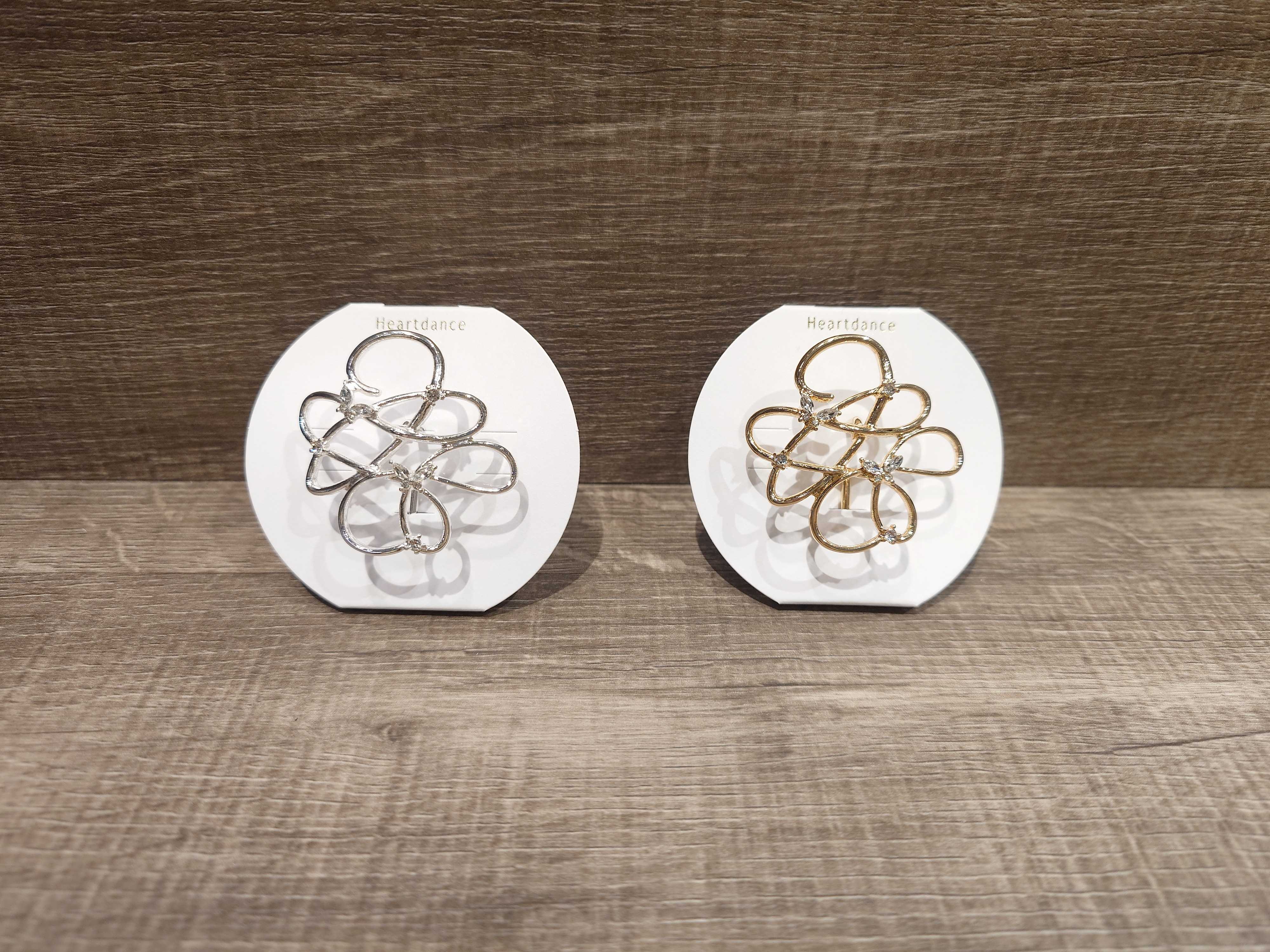 イメージ：蝶×メタルラインフックポニー