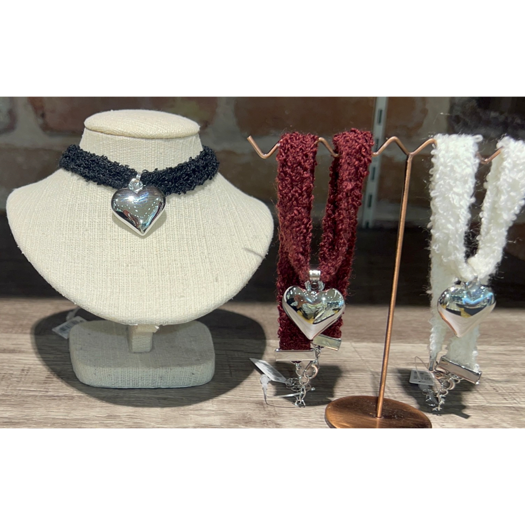 イメージ：ハートチョーカー