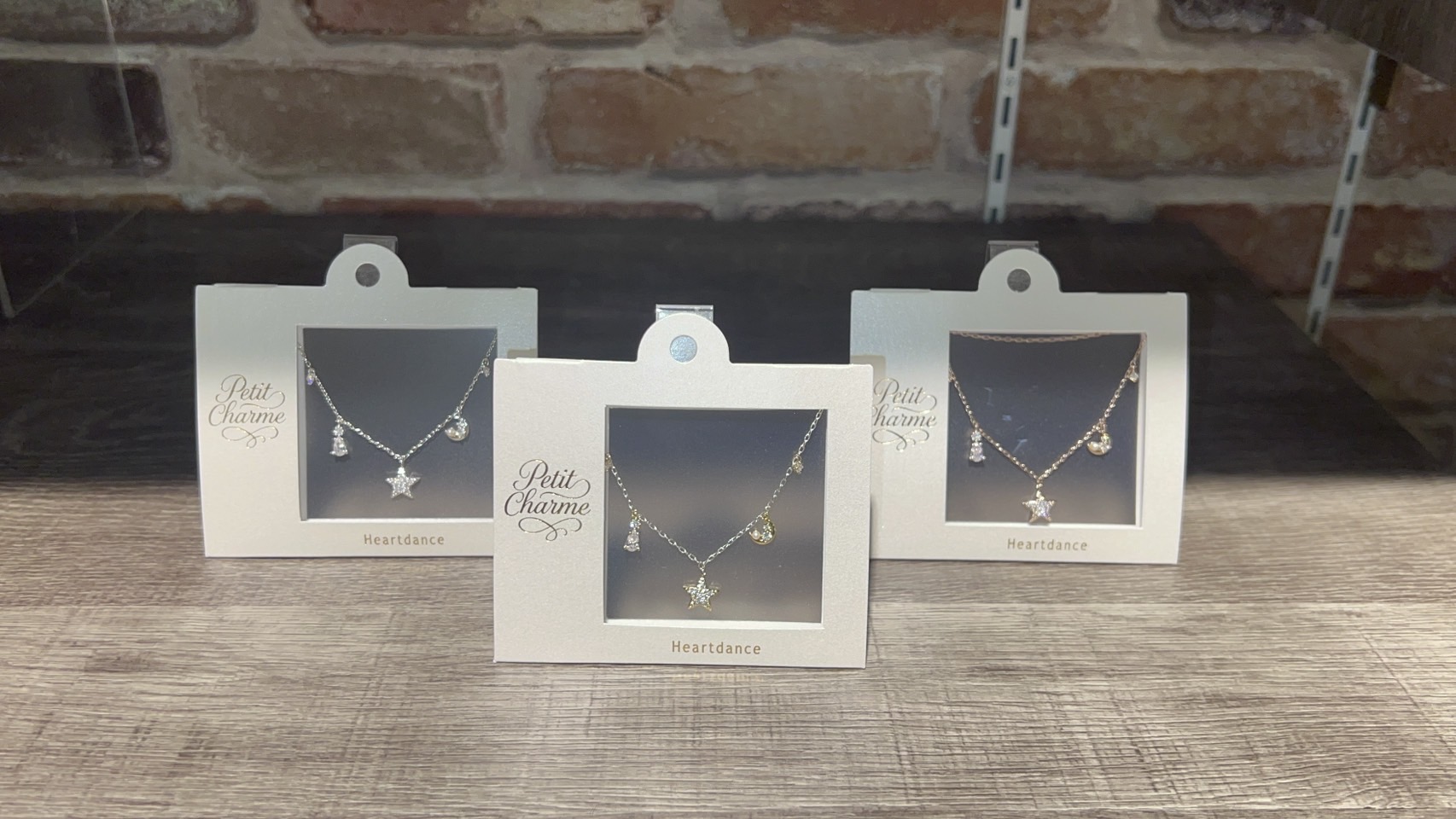 イメージ：スター&ムーンチャームネックレス