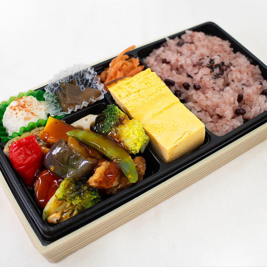 イメージ：だし巻き玉子と鯵と鶏の黒酢御膳