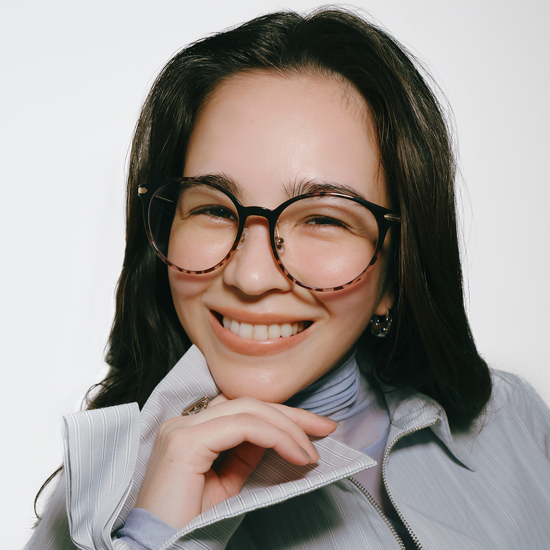 イメージ：こう見えてUV100％カット！マスクとの相性も◎ 気軽に紫外線ケアができる「Zoff UV CLEAR SUNこGLASSES」
