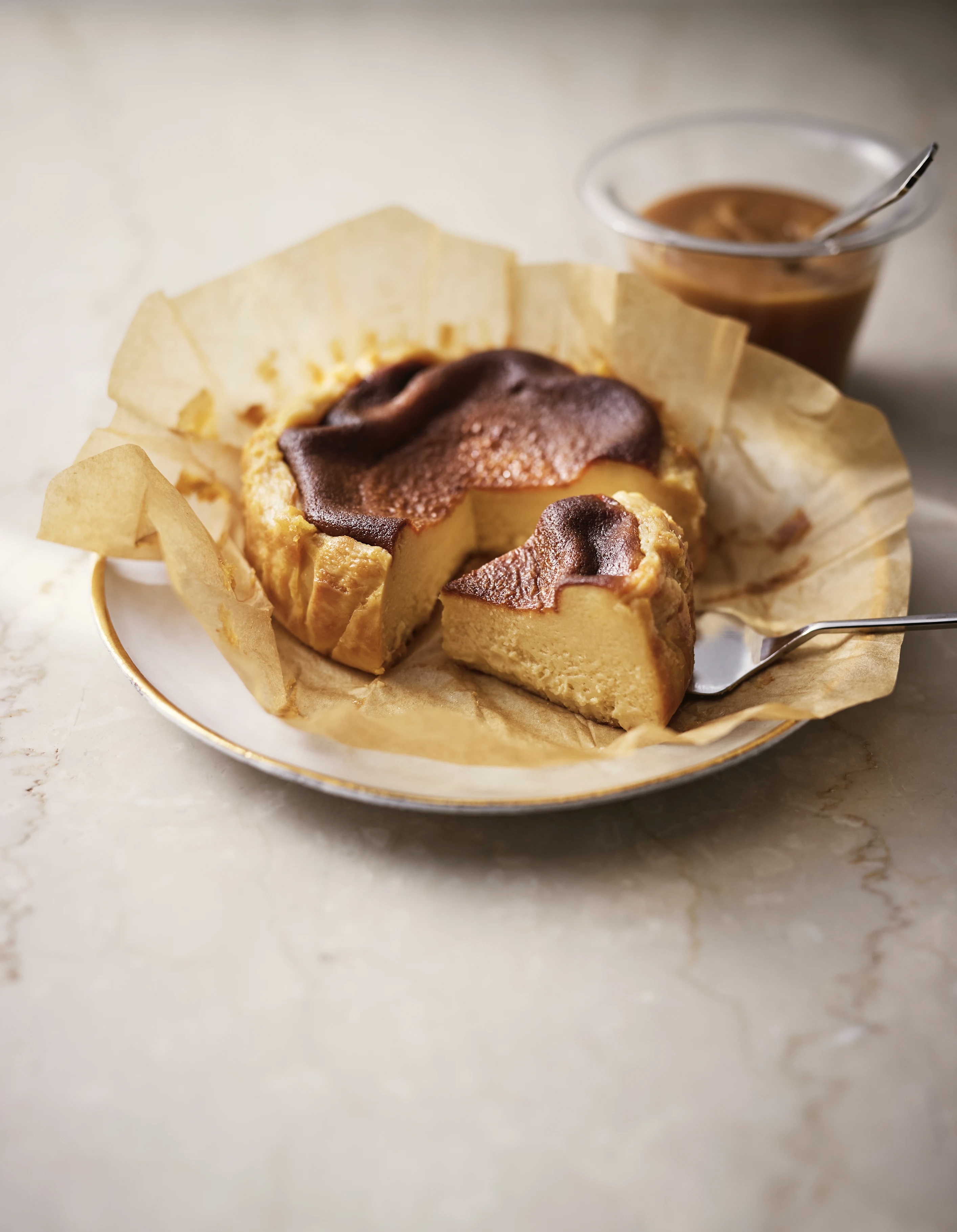 イメージ：11月限定販売！クリームリッチチーズケーキ（ダブルキャラメル）