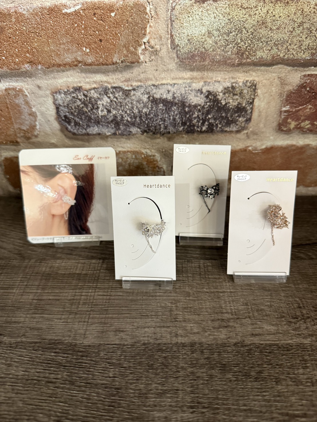 イメージ:新作チェーンイヤカフ