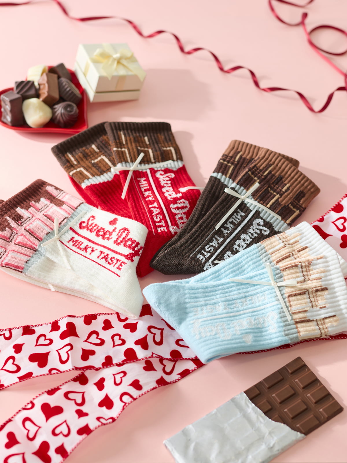 イメージ：足元からバレンタインを楽しもう♪