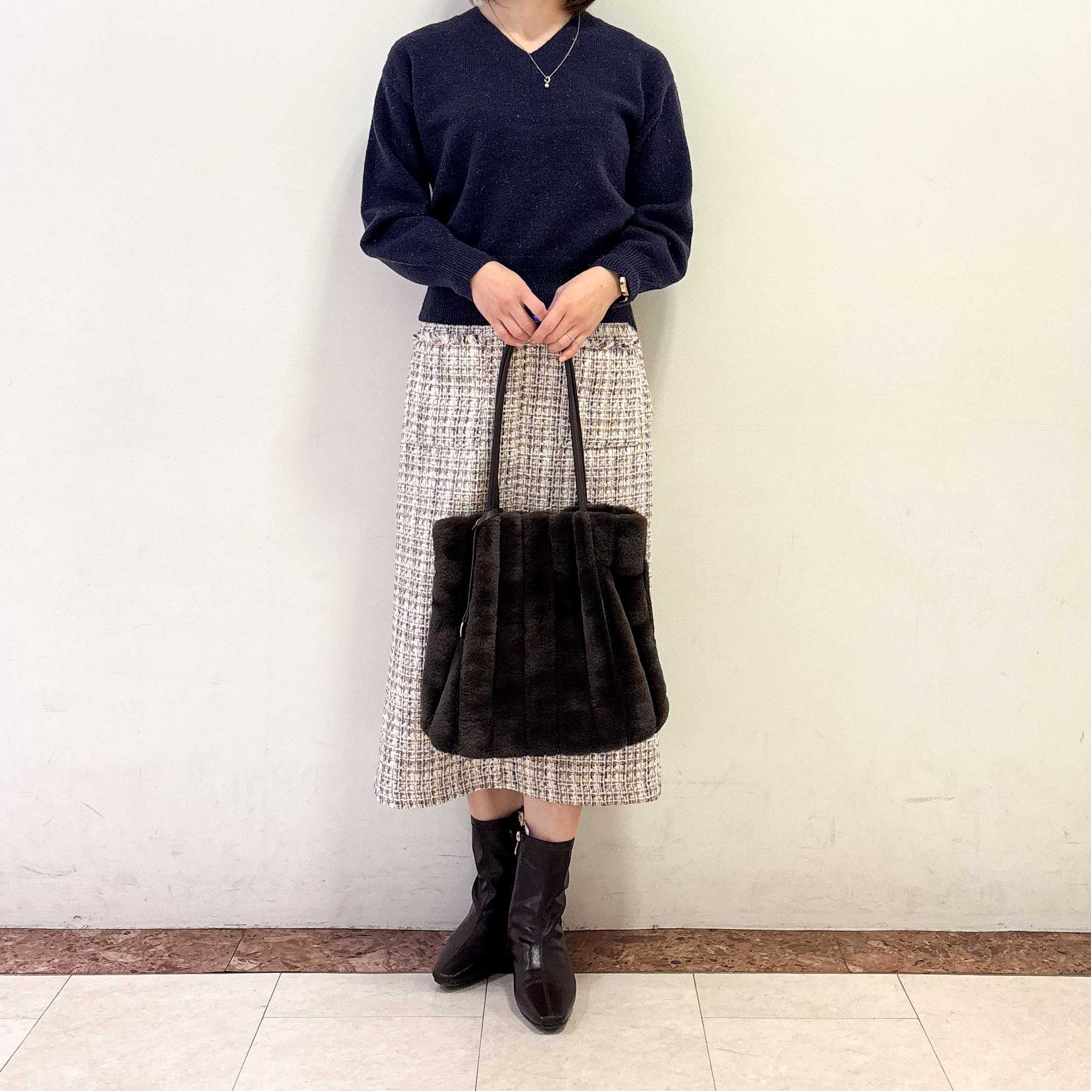 イメージ：Ｖネックニット