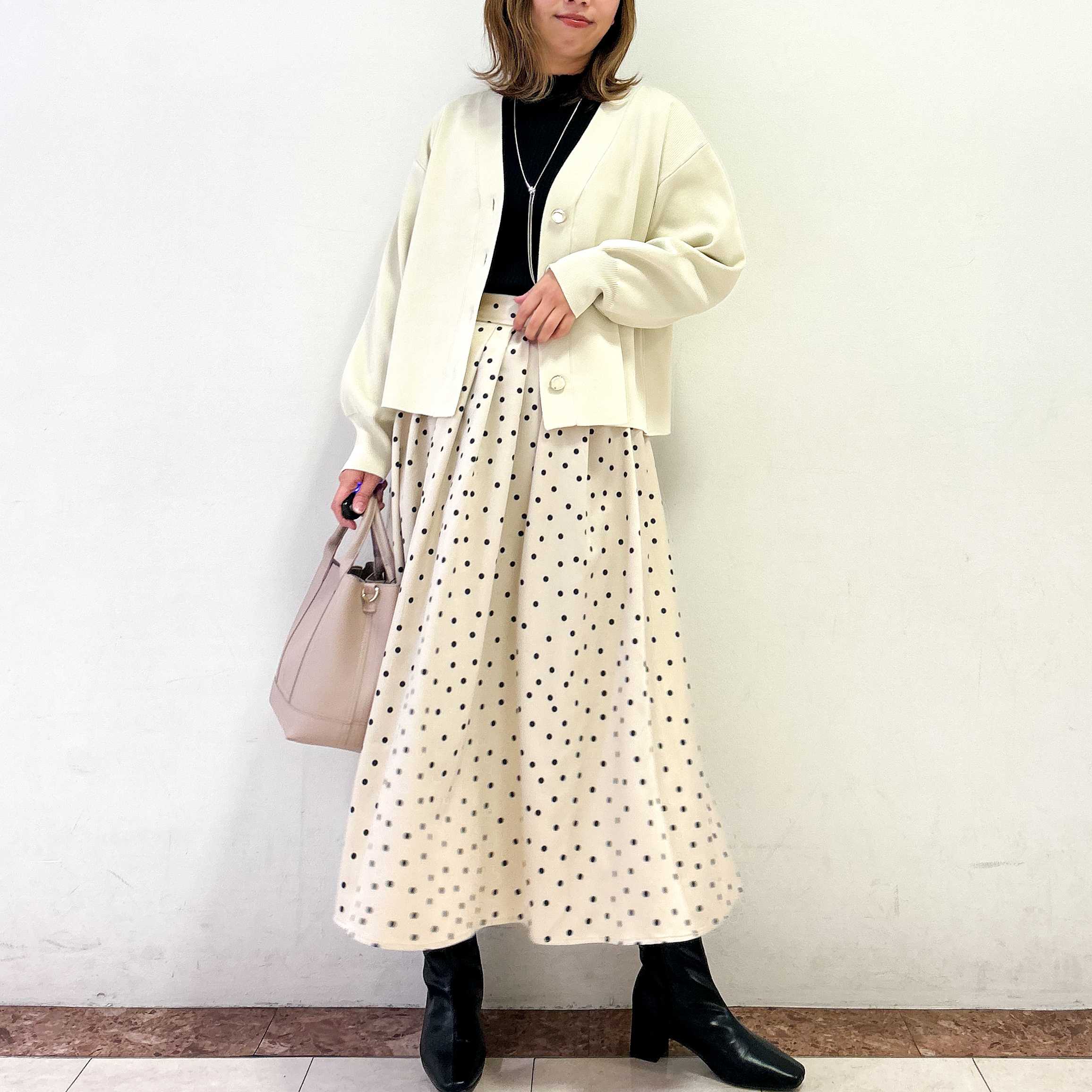 イメージ：ドットフレアスカート