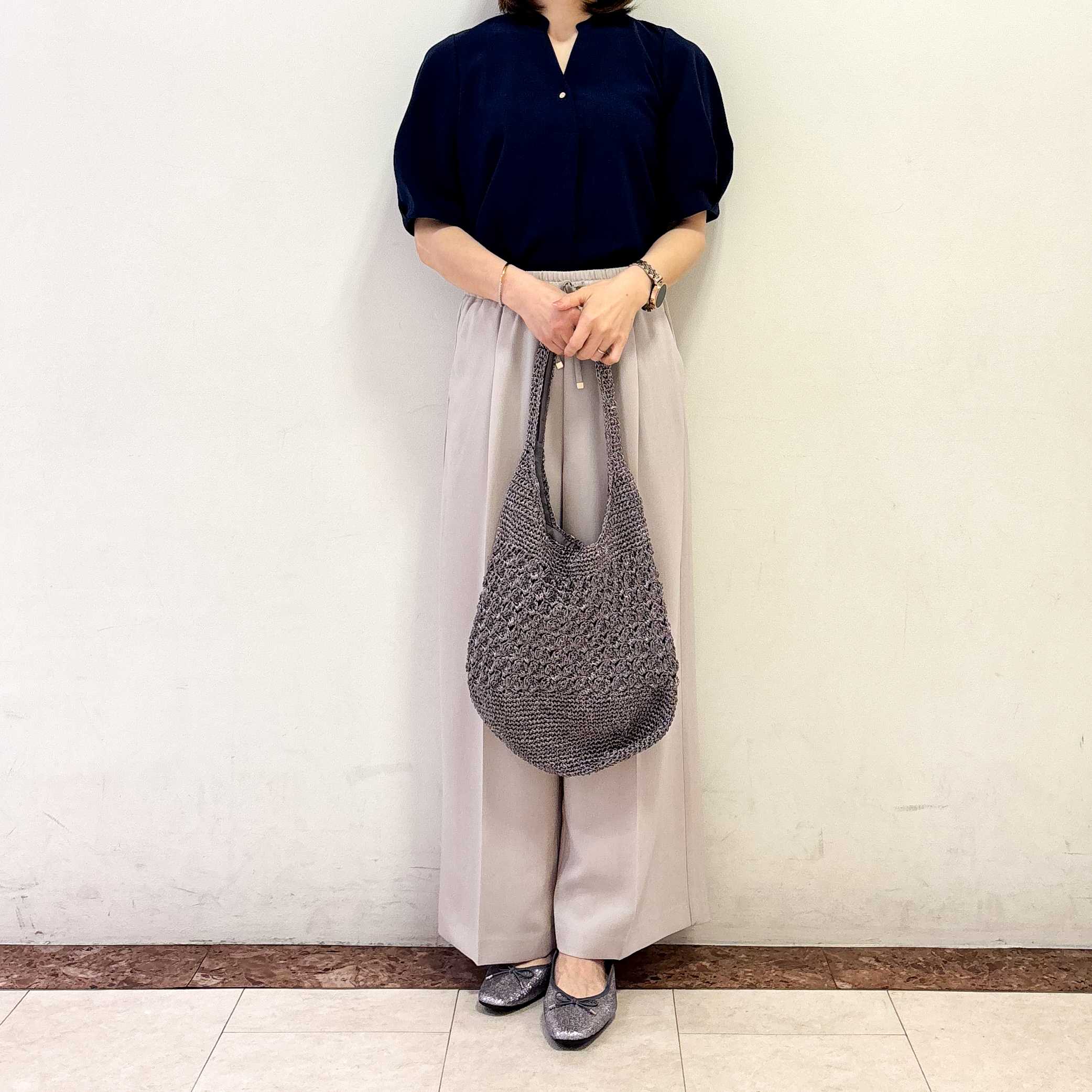 イメージ：タックスリーブブラウス