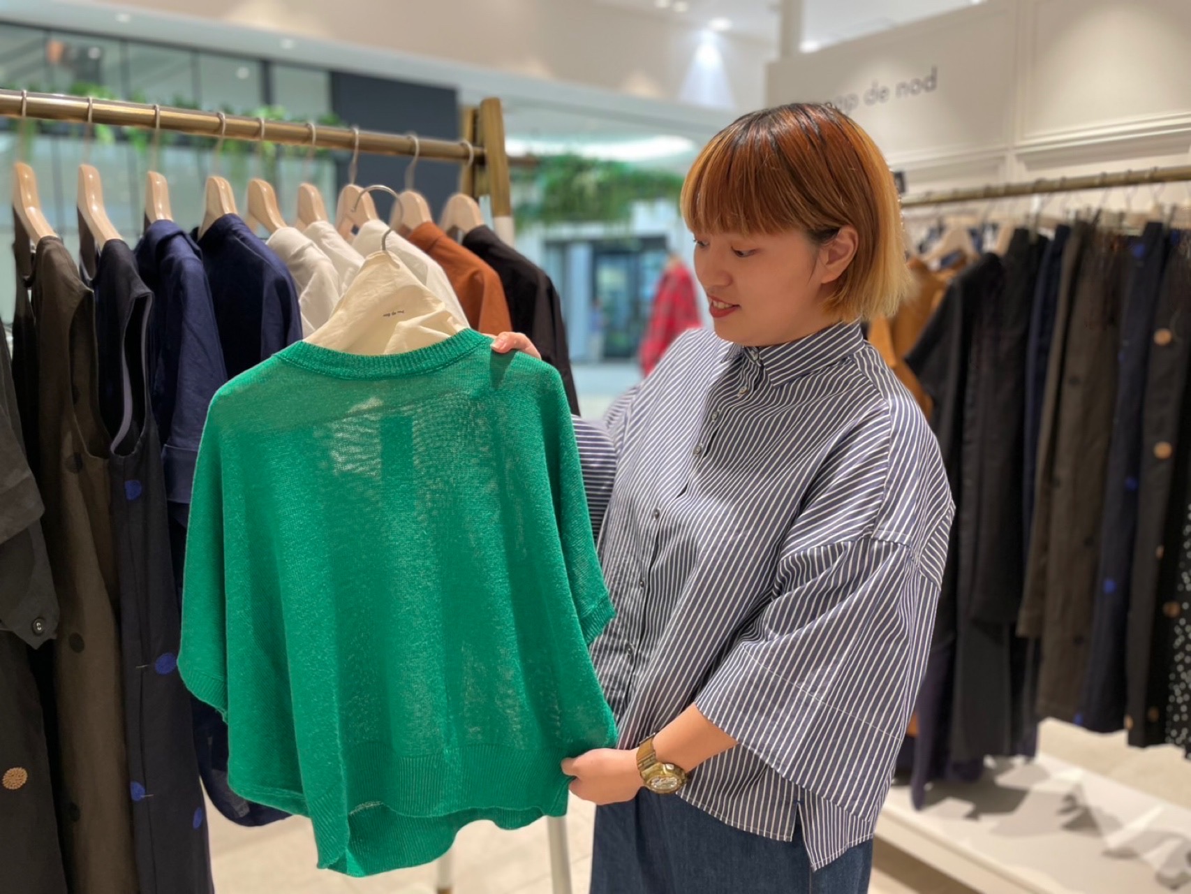 アパレルショップスタッフ募集