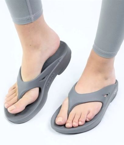 イメージ：疲れないと話題のサンダル OOFOS 2025入荷！！疲れた現代人に絶対オススメ！まずは店頭でお試し下さい。