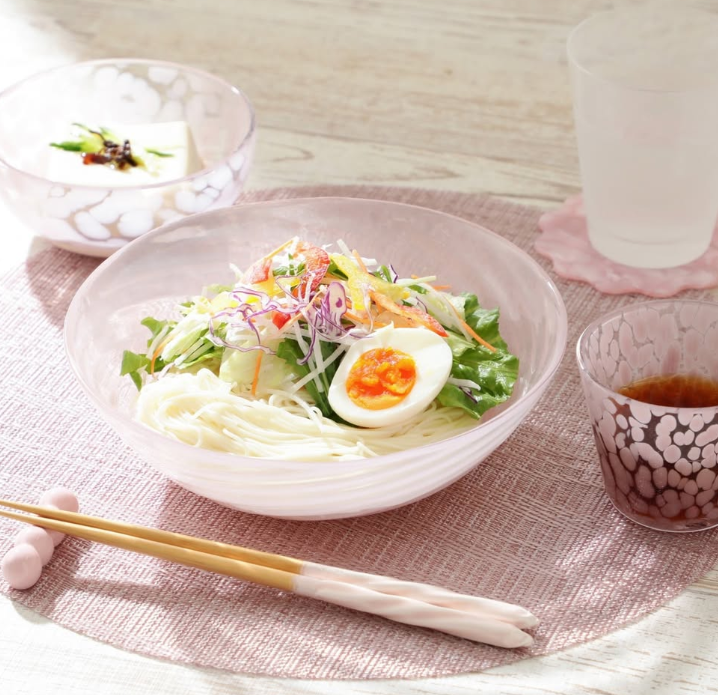 イメージ：暑い夏の食卓を涼しくコーディネートしよう！