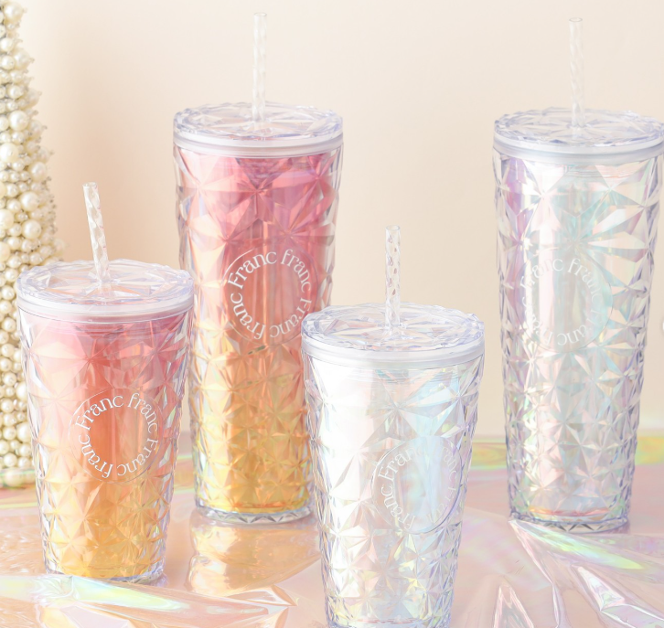 イメージ：オーロラカラーのプラスチックタンブラー