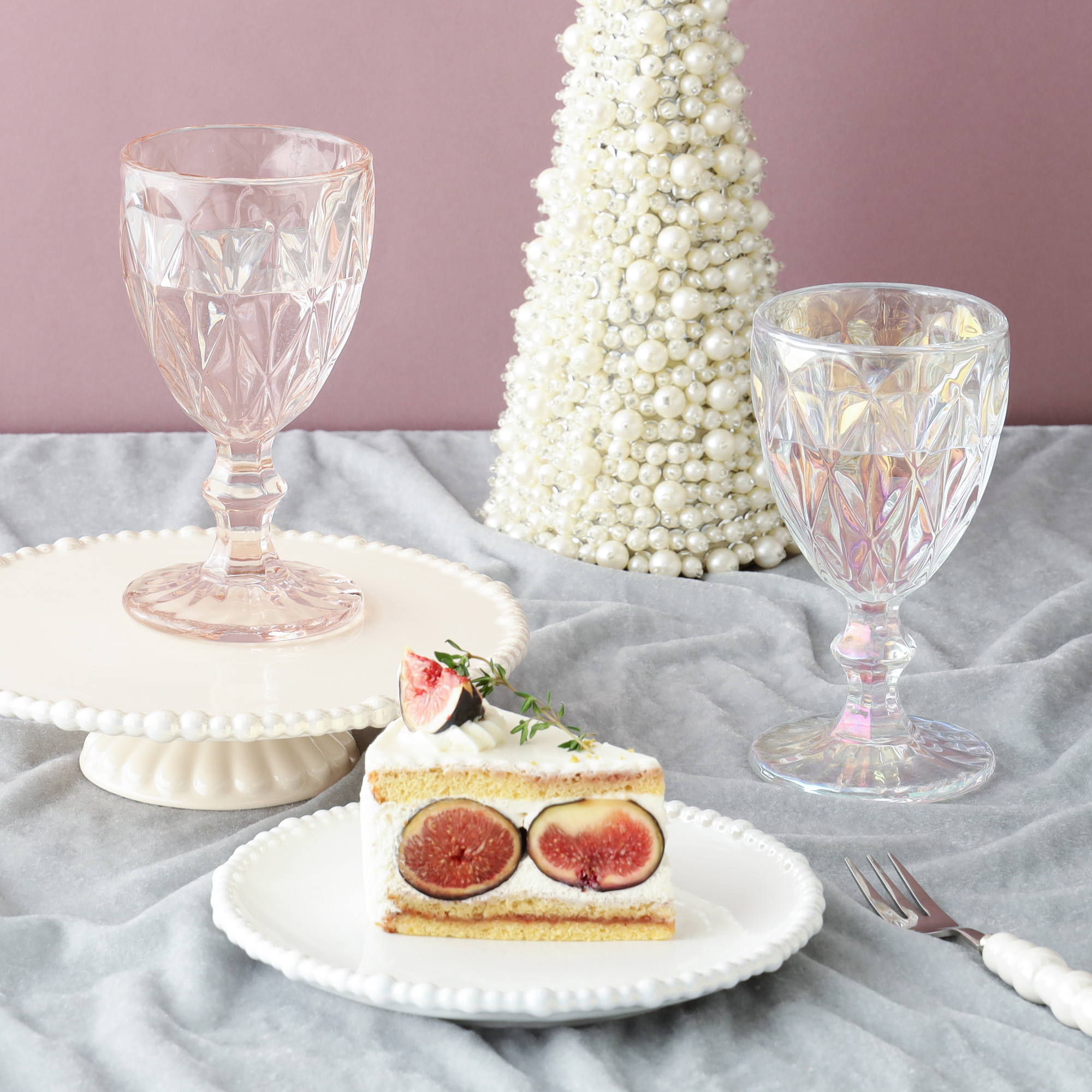 イメージ：ラグジュアリーなデザインのゴブレット