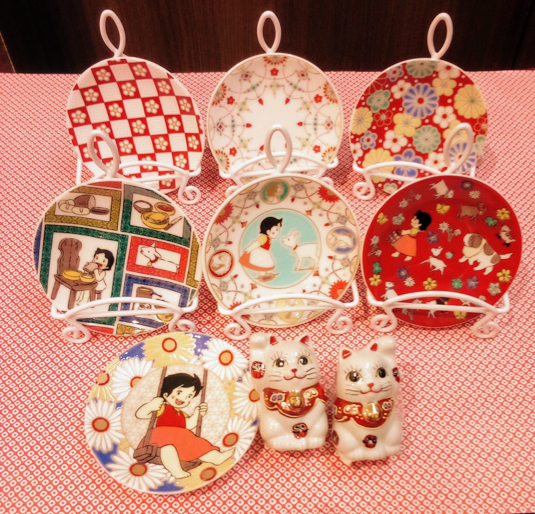 イメージ：お正月の準備   九谷焼の小皿　いろいろ