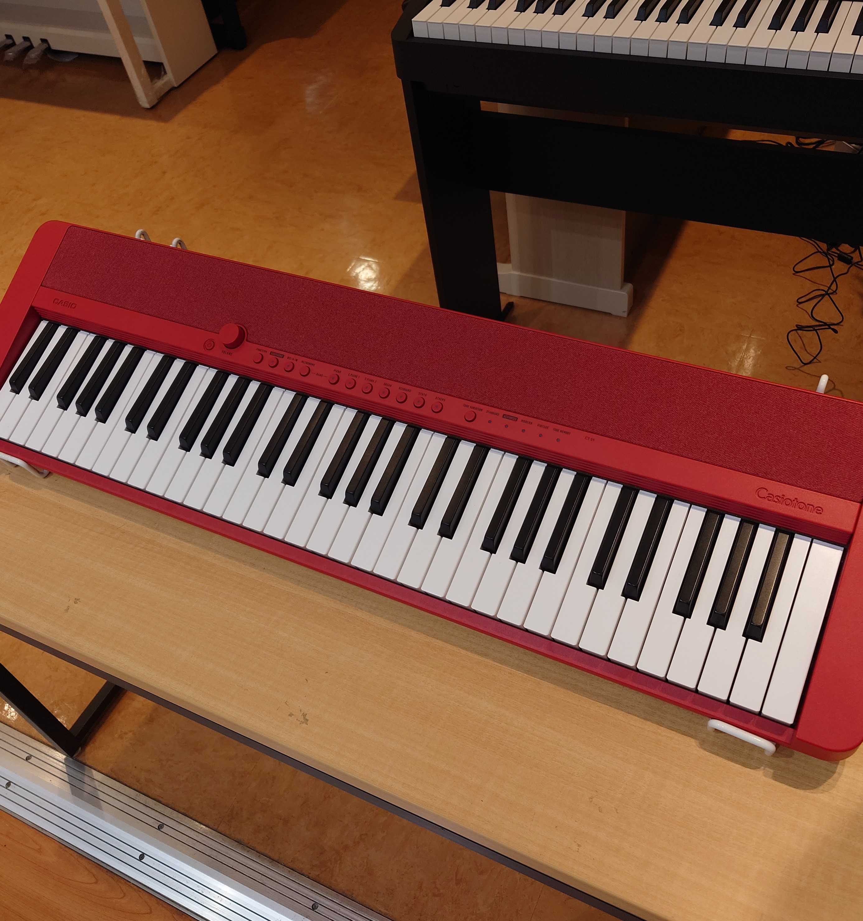 イメージ：【CASIOキーボードCasiotone】　　　CT-S1RD  展示品　さらにお安くなりました！