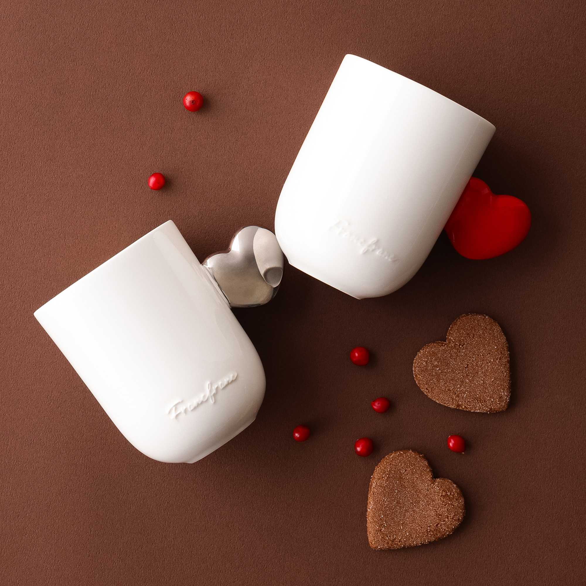 イメージ：バレンタインにぴったり！ハートの持ち手がキュートなマグカップ