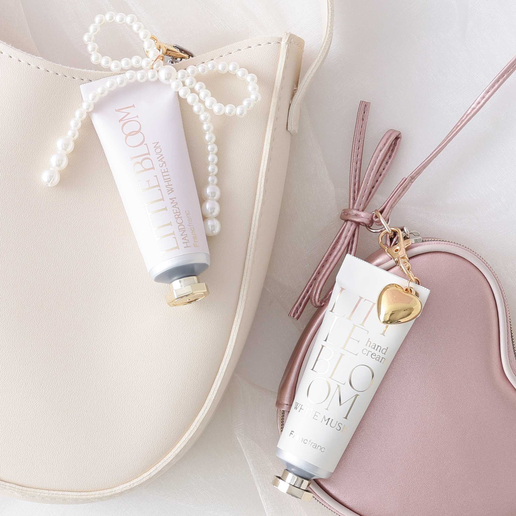 イメージ：揺れるチャームに心ときめくハンドクリーム