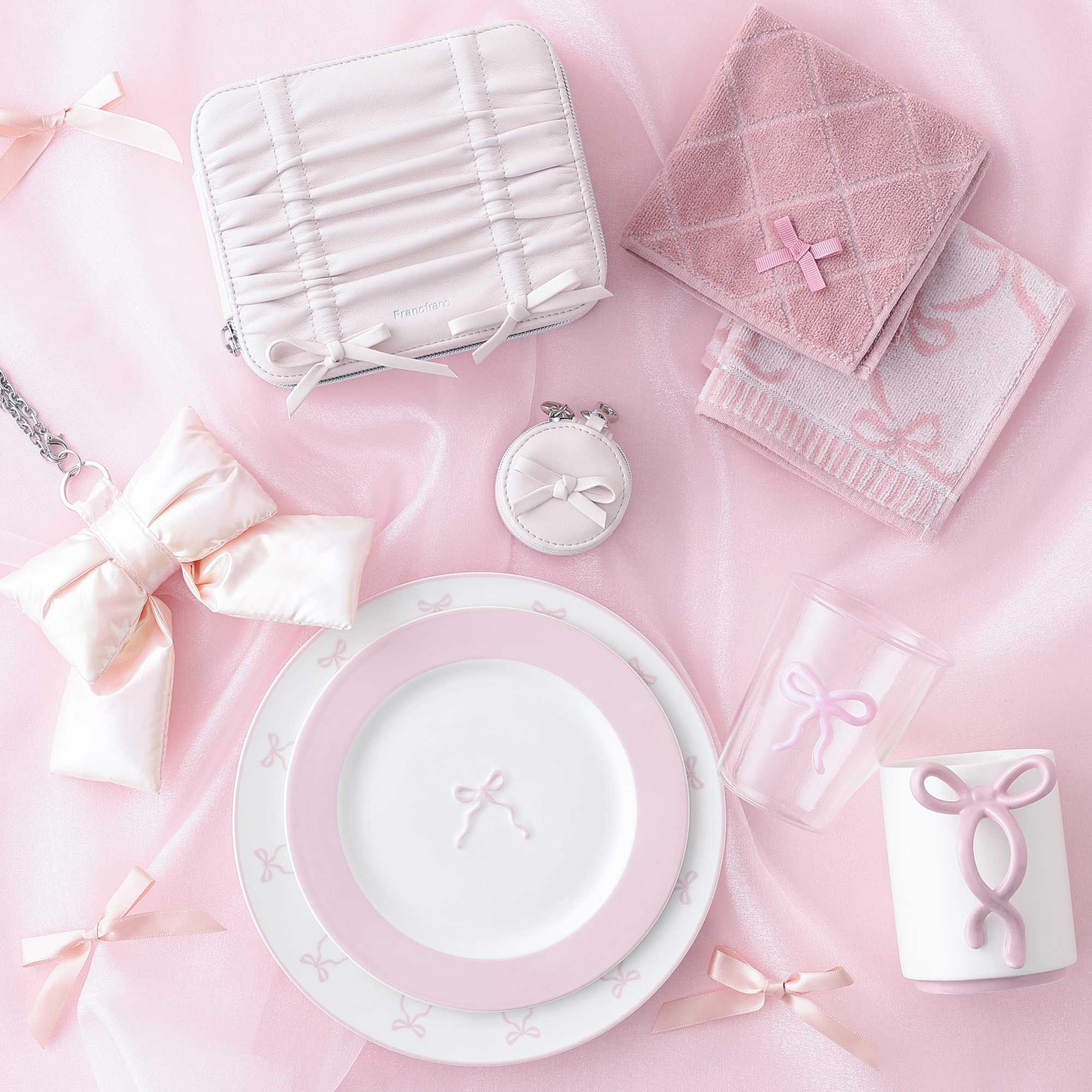 イメージ：リボンモチーフのアイテムを集めました