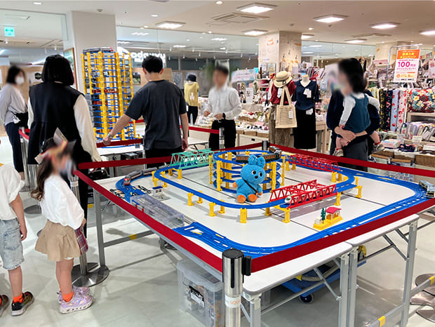 ゴールデンウィークに親子で楽しめるイベント　相模大野駅・神奈中バスとコラボ「ステスクGW みんな大好き 電車×バス」