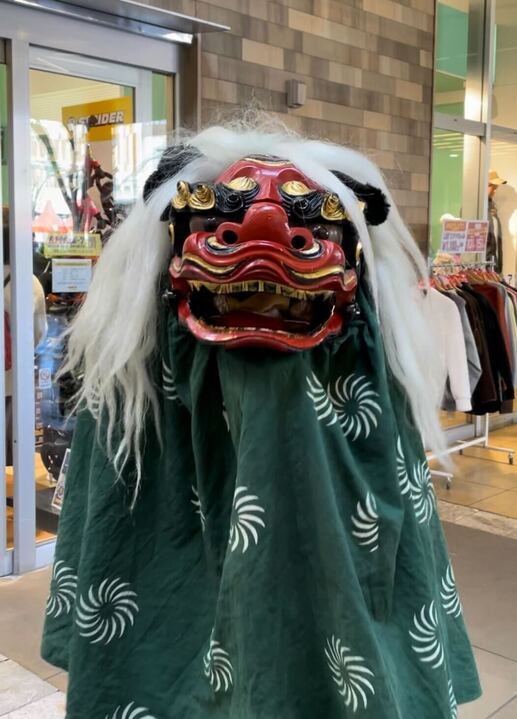 イメージ：獅子舞い練り歩き